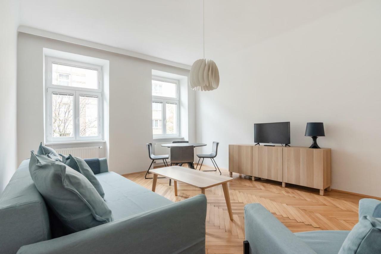 Universum Apartment 2 Vienna Exterior photo